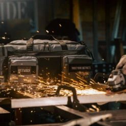 40L Ultimate Duffle Bag Iron Gray -Urban Carry Store 0DB7180C 9E26 4C60 B98D 3F9B75FA9880