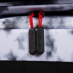 45L Timber Wolf Savage Red Meal Prep Management -Urban Carry Store 48514A8A E6CA 4289 9723 B25B74D5826B