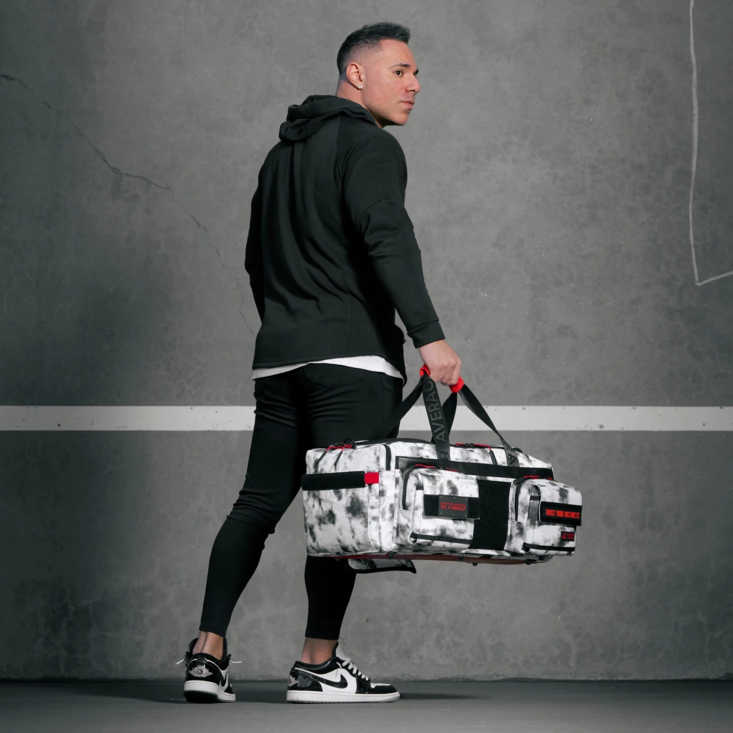 40L Ultimate Duffle Bag Timber Wolf Savage Red 6 40L Ultimate Duffle Bag Timber Wolf Savage Red - Image 4